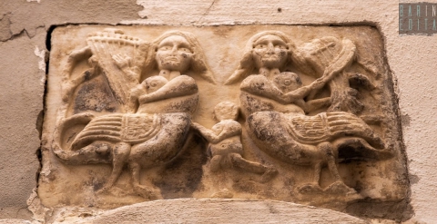 Arpie, leoni e leggende: un angolo nascosto di Bari racconta la citt� millenaria e "veneziana"